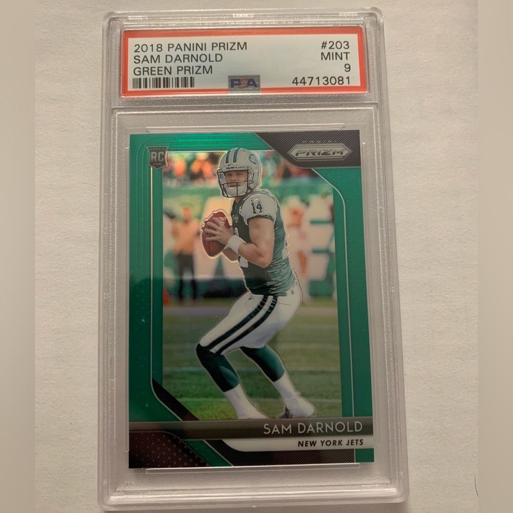 2018 Panini Prizm Sam Darnold Green (Color Match) Rookie #203 PSA 9